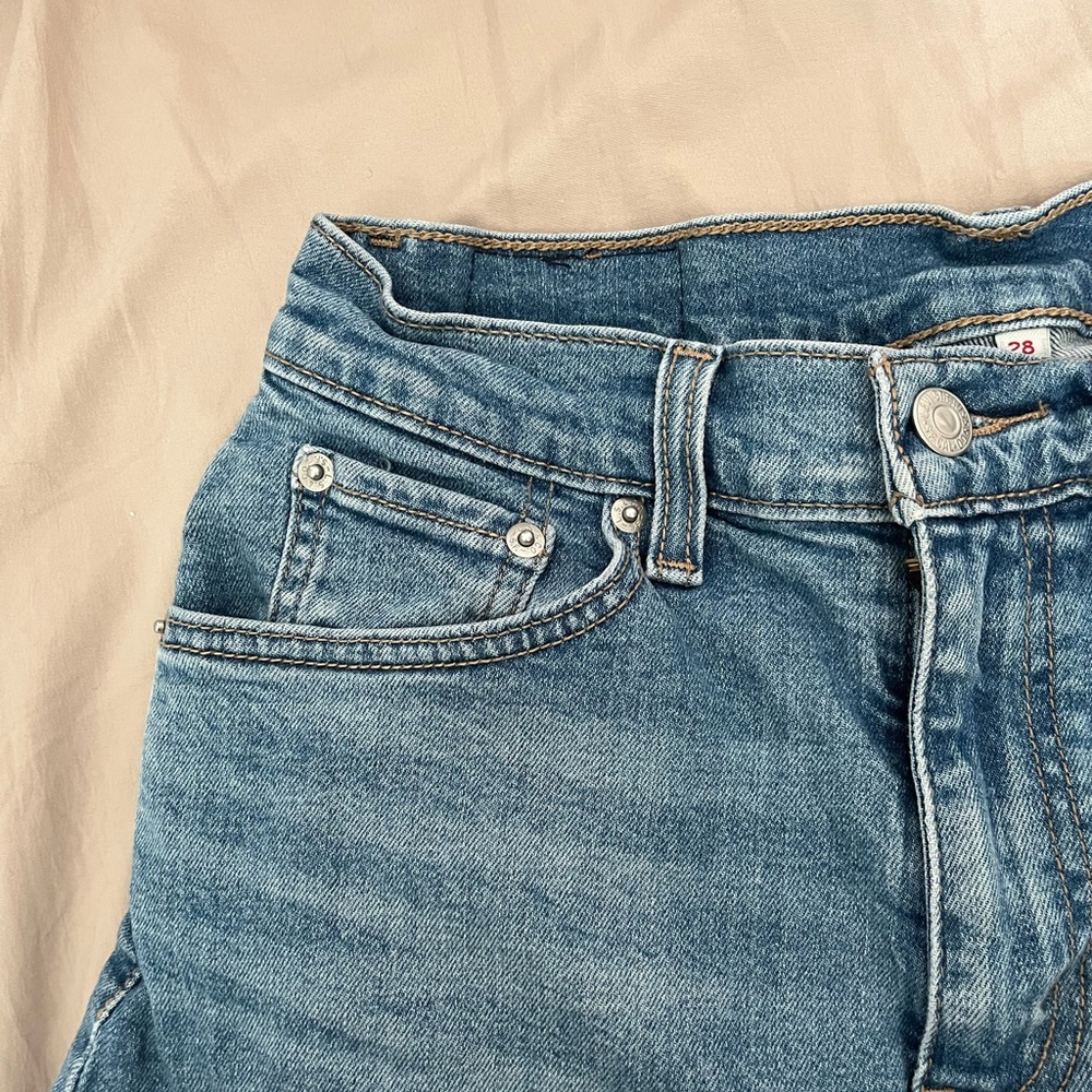 Womens Levi shorts